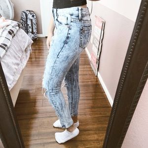 distressed low waist skinny jeans